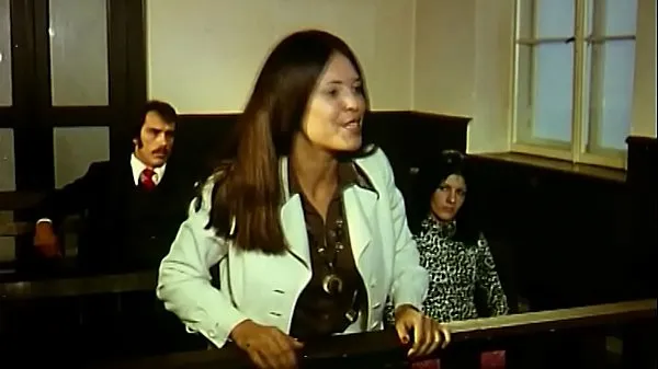 Bekijk Orgy - Judge investigates facts of the case in the courtroom warme clips