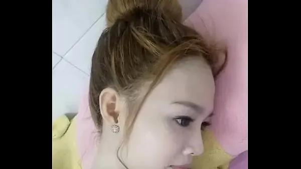 Tonton Vietnam Girl Shows Her Boob 2 Klip hangat
