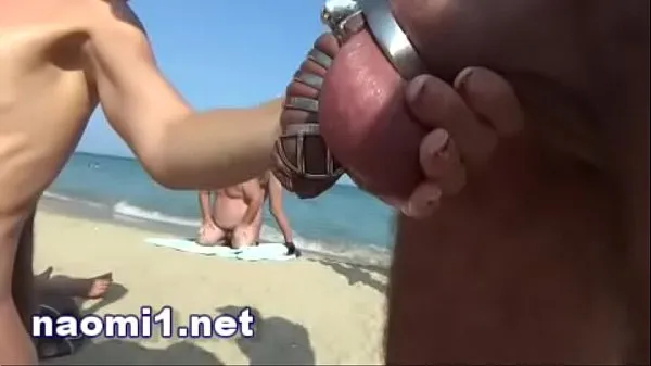 Titta på piss and multi cum on a swinger beach cap d'agde varma klipp