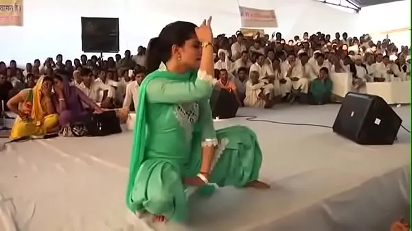 ดูคลิปBecause of this dance, the dream was a hit! Sapna choudhary first hit dance HIGHอบอุ่น