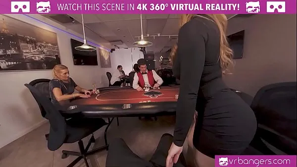 Titta på VR Bangers Busty babe is fucking hard in this agent VR porn parody varma klipp