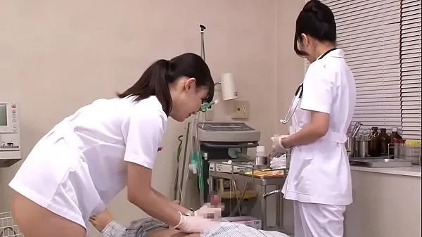 Se Japanese Nurses Take Care Of Patients varme klippene