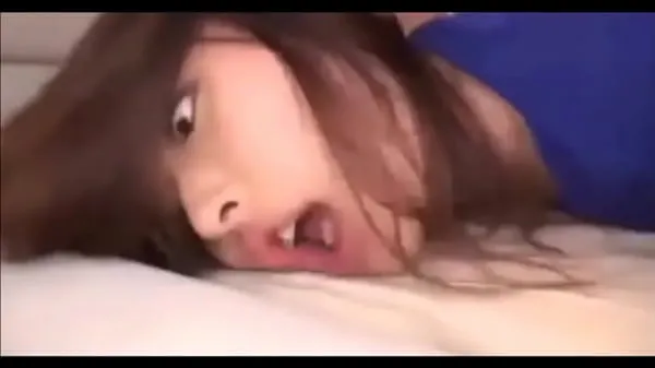 Oglejte si Beautiful woman like Isihara Satomi is fucked and screaming tople posnetke