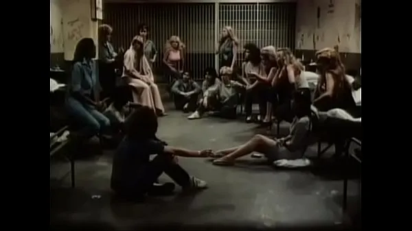 Xem Chained Heat (alternate title: Das Frauenlager in West Germany) is a 1983 American-German exploitation film in the women-in-prison genre Clip ấm áp