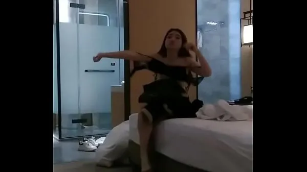 Se Filming secretly playing sister calling Hanoi in the hotel varme klip