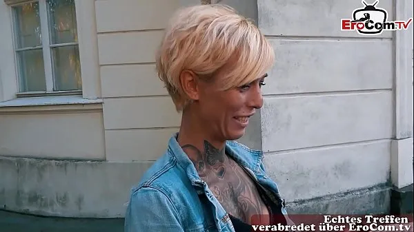Bekijk German blonde skinny tattoo Milf at EroCom Date Blinddate public pick up and POV fuck warme clips