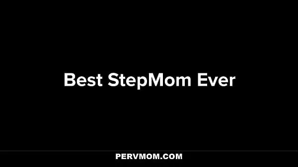 Watch Stepmom Desiree Dulce got stucked under the bed and fucked by her pervy stepson warm Clips