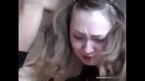 Oglejte si Russian Pizza Girl Rough Sex tople posnetke