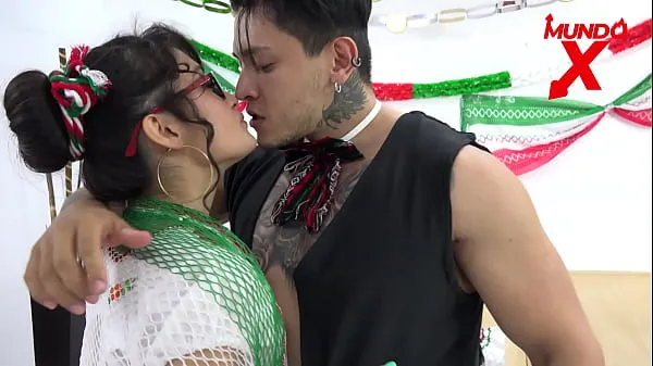 Podívejte se na MEXICAN PORN NIGHT hřejivé klipy