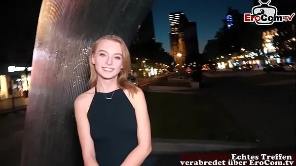 Obejrzyj Cute german blonde Teen with small tits at a real Fuckdateciepłe klipy