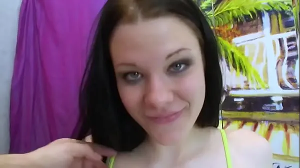 Podívejte se na Hot brunette with perfect small tits begs me to fuck her hot shaved pussy hard so she can cum hřejivé klipy