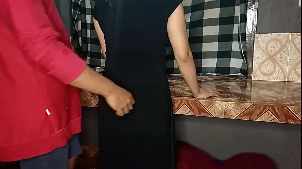 شاهد مقاطع دافئة Kamwali Bai unmarried girl was caught xxx fucked from behind while cleaning in the kitchen