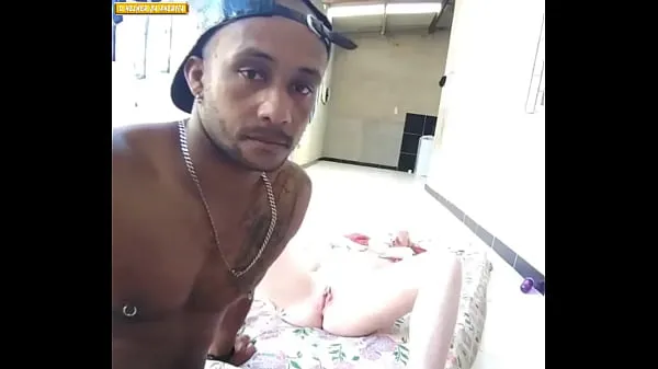 Tonton Novinha takes scrotal blowjob in the pussy and takes milk from the crown in the pussy Klip hangat