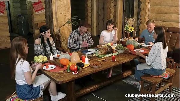 Bekijk Thanksgiving Dinner turns into Fucking Fiesta by ClubSweethearts warme clips